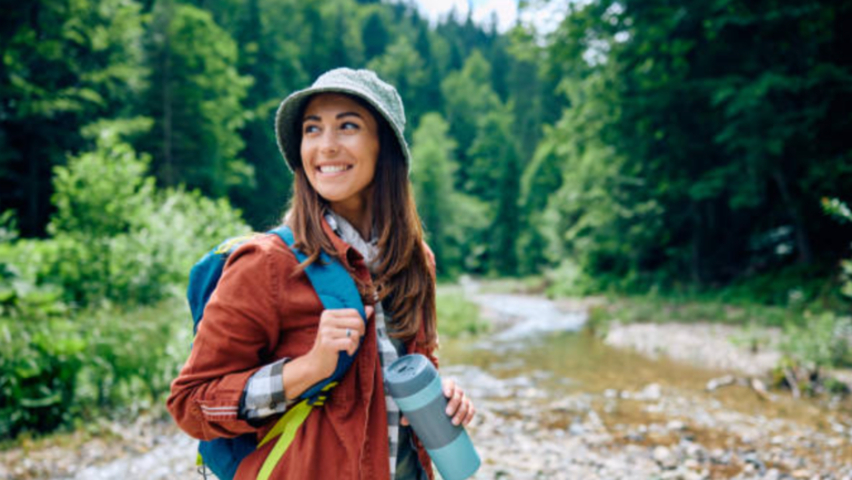 spring hiking fashion